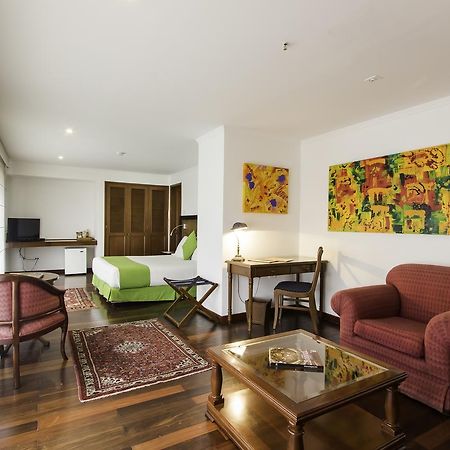 Hotel Emaus Bogotá Zewnętrze zdjęcie