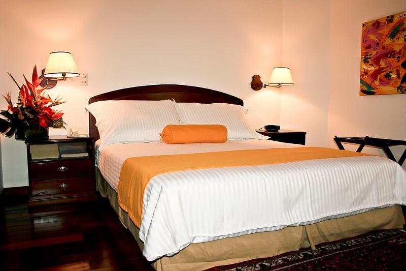 Hotel Emaus Bogotá Zewnętrze zdjęcie