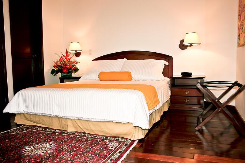 Hotel Emaus Bogotá Zewnętrze zdjęcie