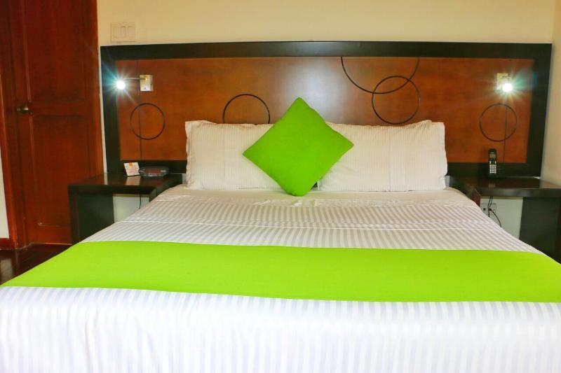 Hotel Emaus Bogotá Zewnętrze zdjęcie