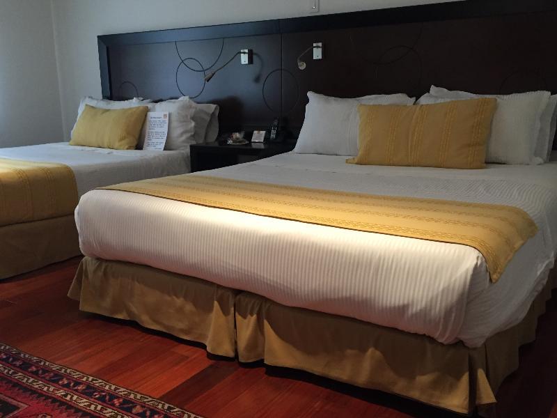 Hotel Emaus Bogotá Zewnętrze zdjęcie