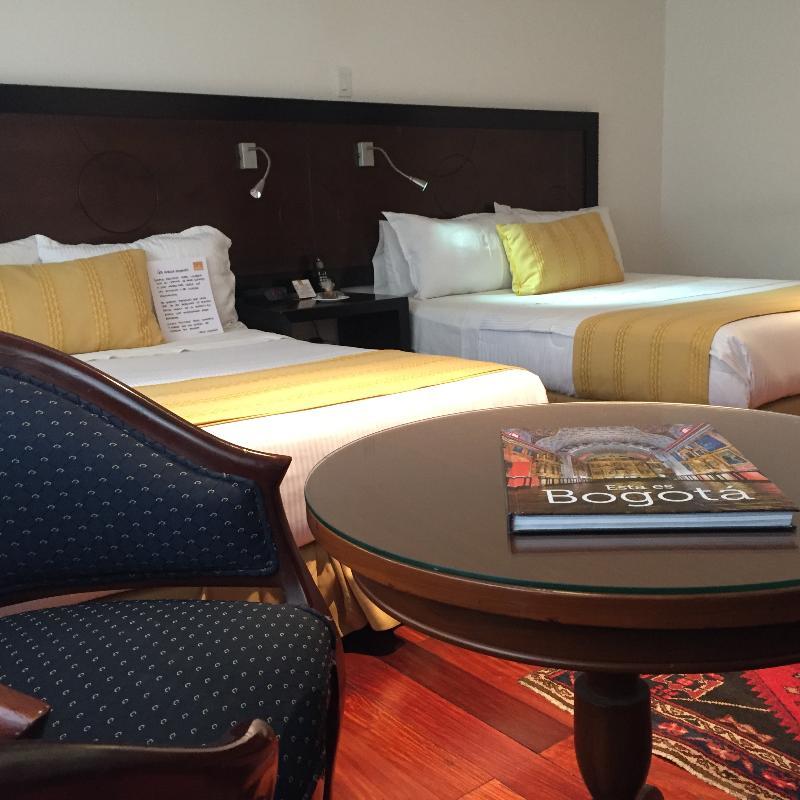 Hotel Emaus Bogotá Zewnętrze zdjęcie