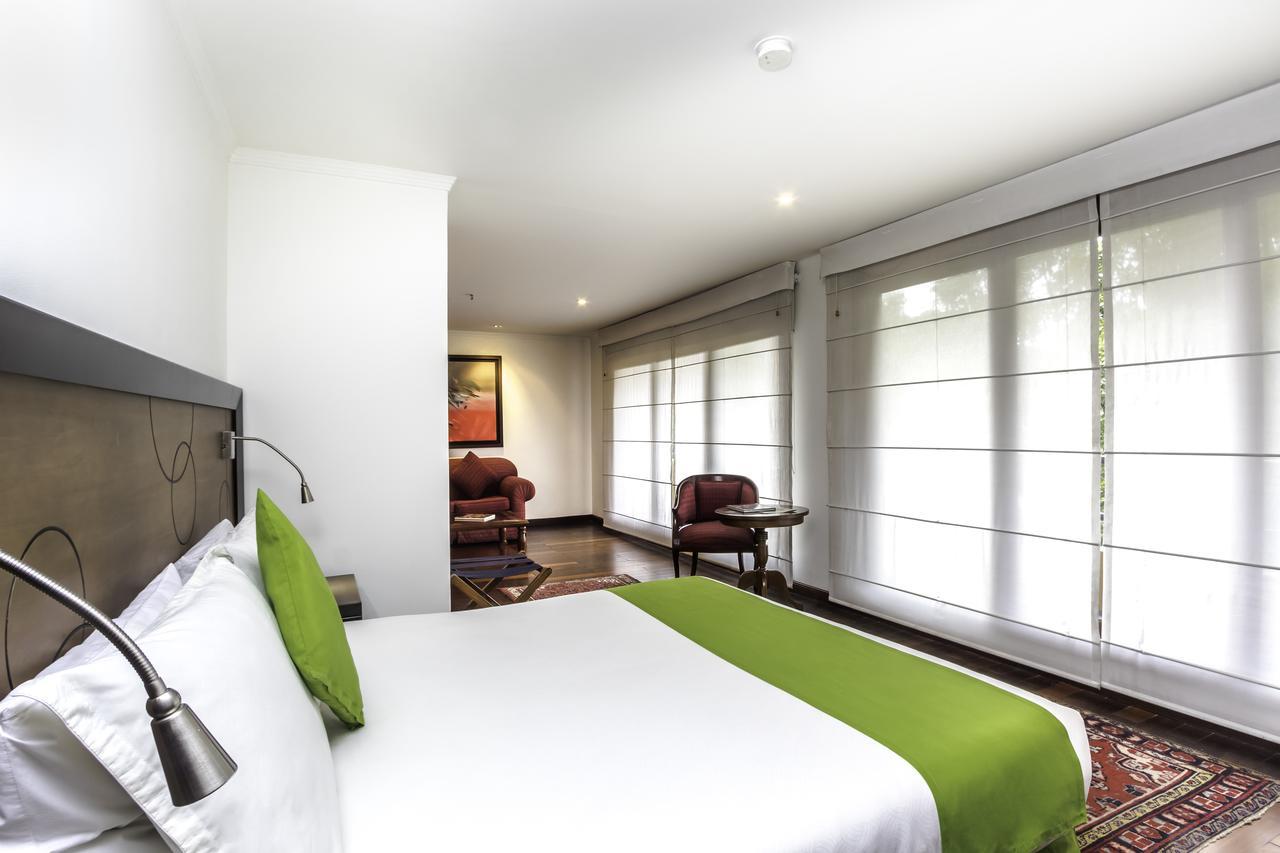 Hotel Emaus Bogotá Zewnętrze zdjęcie