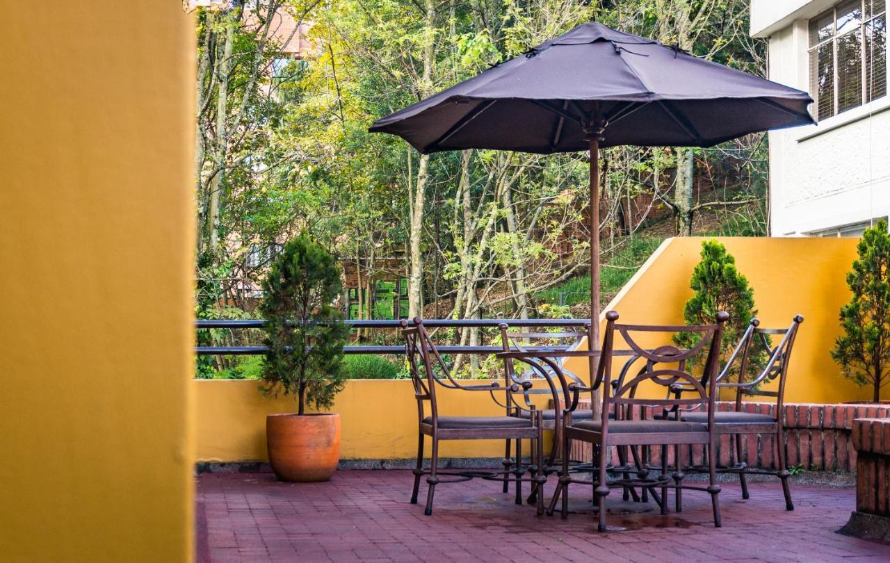 Hotel Emaus Bogotá Zewnętrze zdjęcie
